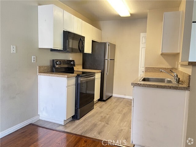 Building Photo - 1265 Kendall Dr Unit 1712 Rental