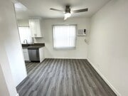 Photo - Palms Apartments