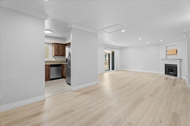 Stylish Burbank Condo with Modern Touches ... - Stylish Burbank Condo with Modern Touches ... Unit 203