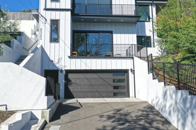 Photo - 6565 Pickwick St