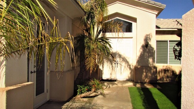 Photo - 34 Paris Way