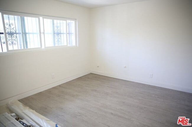 Photo - 1154 N Virgil Ave Unit #2