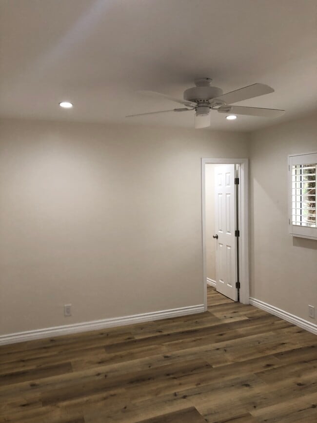 Ceiling Fans in Bedroom and Livingroom - 1517 11th St