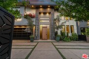 Photo - 5415 Amestoy Ave