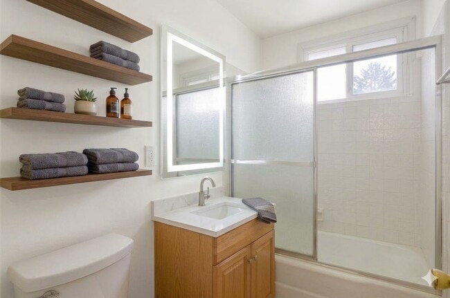 Photo - 931 Hillcrest St