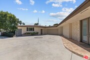 Photo - 10421 Beckford Ave House