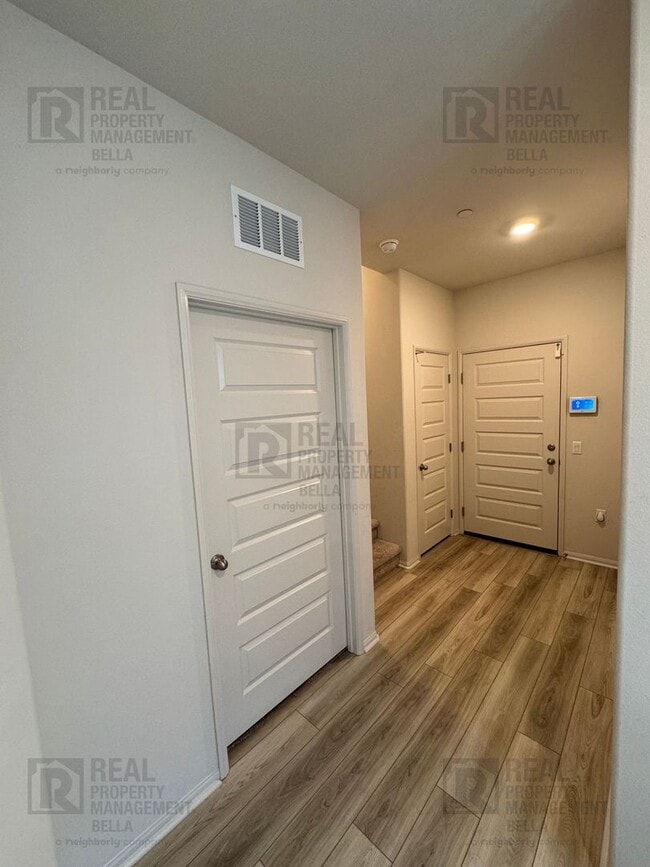 Photo - Modern 4-Bedroom Condo with Prime Temecula...