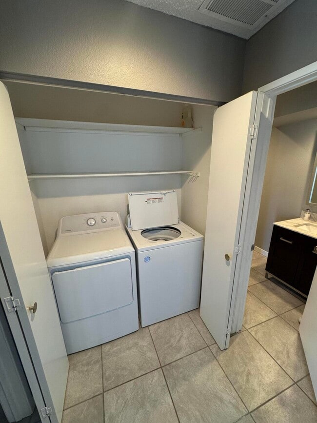 Photo - 68153 Lakeland Dr