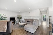 Photo - 6379 Elsberry St