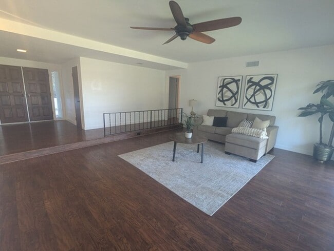 Photo - 3 Bed - 2 Bath House with Solar & Mountain...