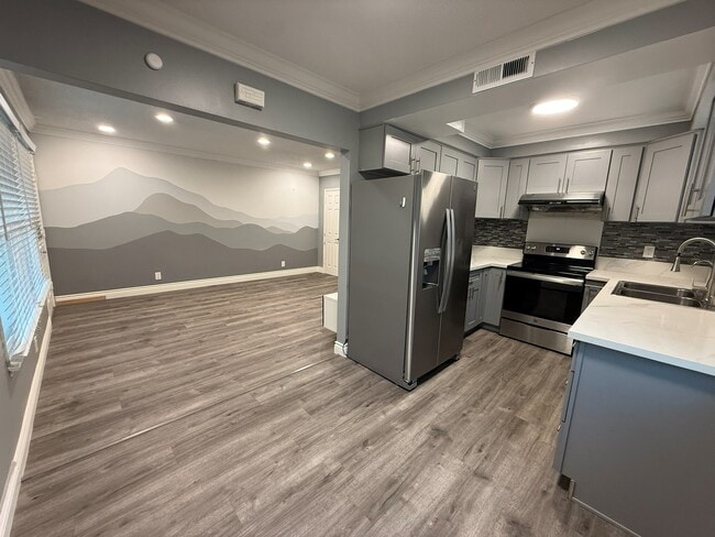 Photo - 2712 Via Paseo