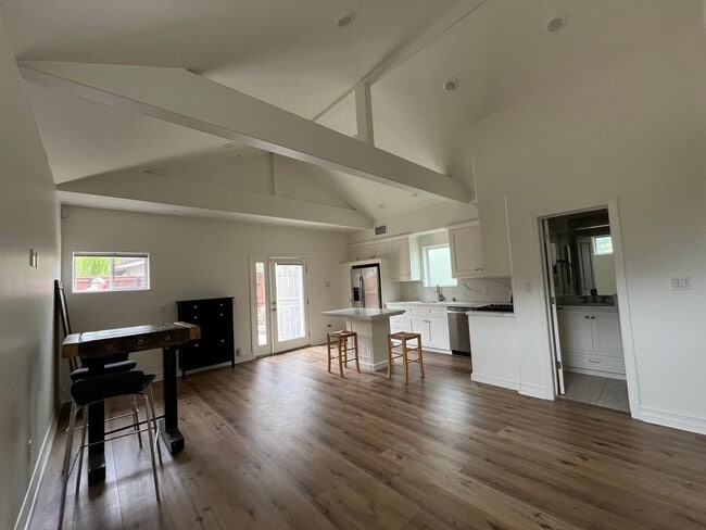 Photo - 1126 Hill Rd