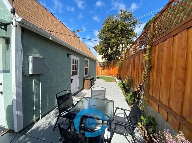 Photo - 401 N Horne St