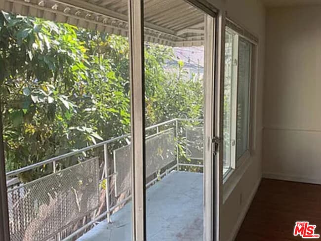 Photo - 832 S Gramercy Pl Unit #9