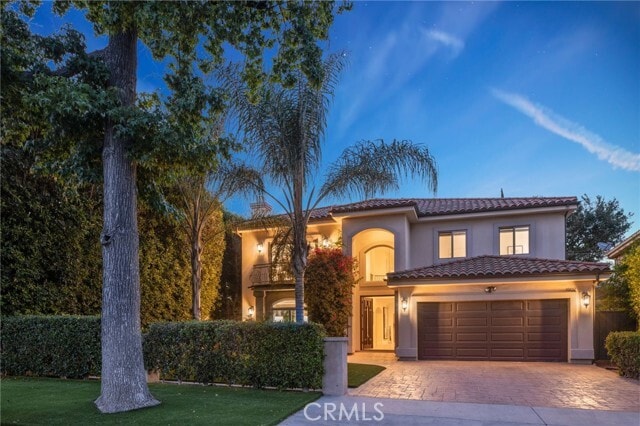 Photo - 16659 Addison St