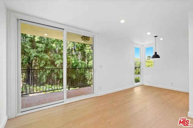 Photo - 23901 Civic Center Way Unit 126B