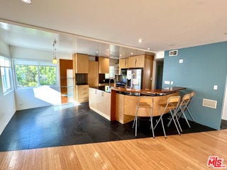 Building Photo - 721 Cedar St