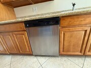 Photo - 3 Bedroom Condo for Lease with a 1 Car Garage