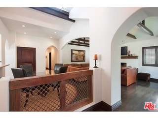 Photo - 9031 Rosewood Ave