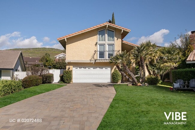 Building Photo - WESTLAKE HILLS- 5 BEDROOMS on a Quiet Street. Walk to everything!!!