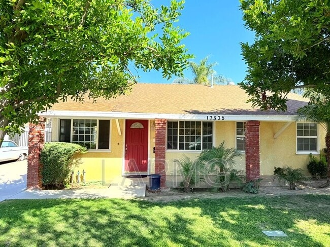 Photo - 17535-17537 Baltar Street