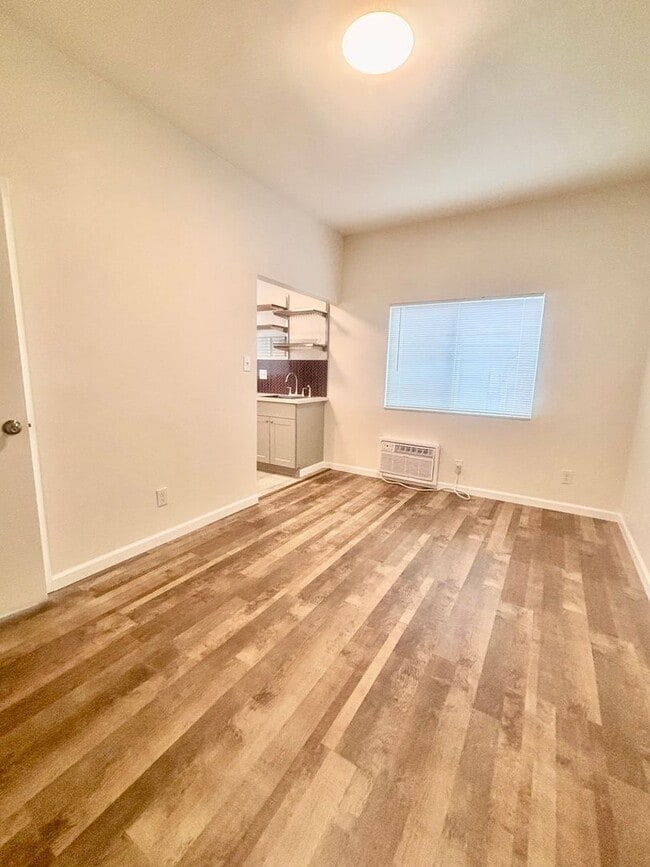 Quaint Studio in Glendale - All Utilities ... - Quaint Studio in Glendale - All Utilities ... Apartment Unit 6