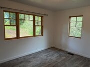 Photo - 60 Crestview Ln