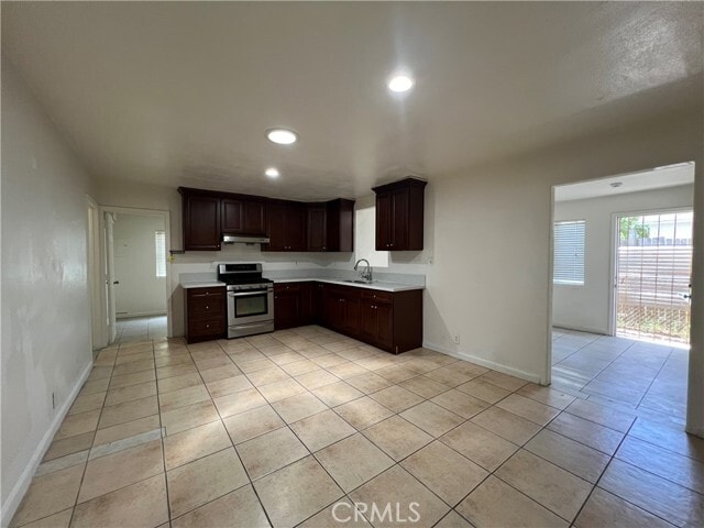 Photo - 14018 Benbow St