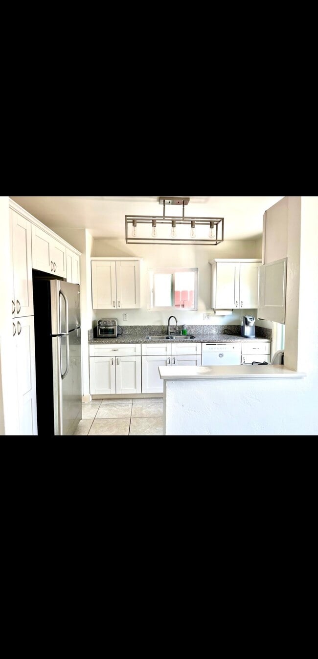 Photo - 3448 Copley Ave