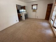 Photo - **STUDIO APARTMENT IN WRIGLEY AREA**  $1300MO