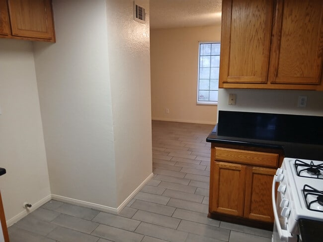 Photo - 38550 22nd St E