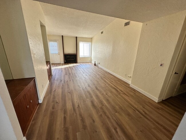 Photo - 5BD/2BA, Huge Yard!