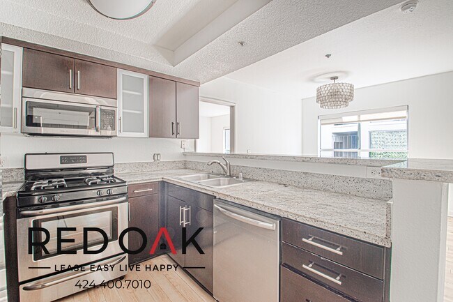 Photo - 939 Palm Ave Unit 304