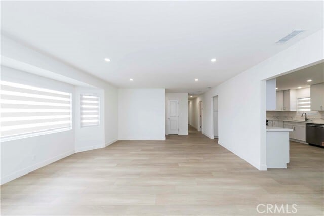 Photo - 16956 Denker Ave