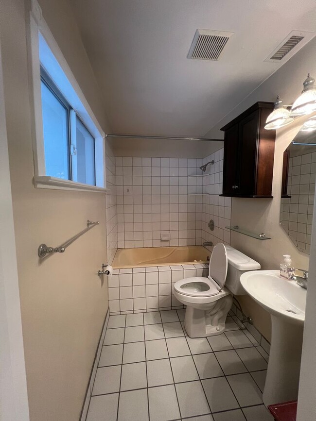 Photo - 3 bed, 2 Bath North Hills Pool Home with RV Access