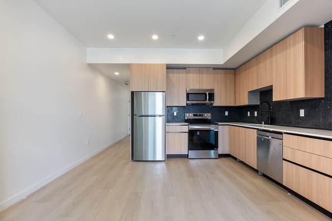 Building Photo - The Normandie Unit 107 Rental
