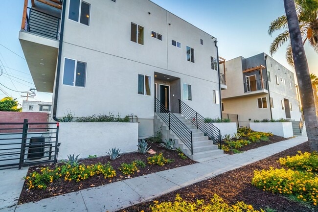 Photo - 5020 Pickford St Unit 5020