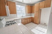 Photo - 4 Bedroom Oaklane Townhome in Santa Clarita!