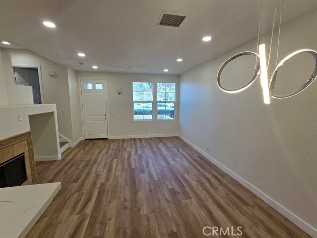 Photo - 48 Vermillion