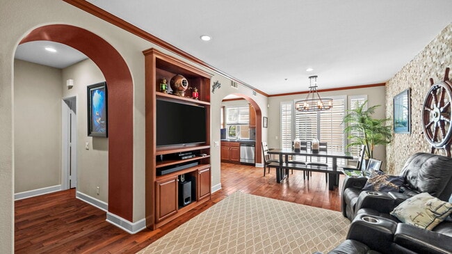 Photo - 4449 Owens St Townhome