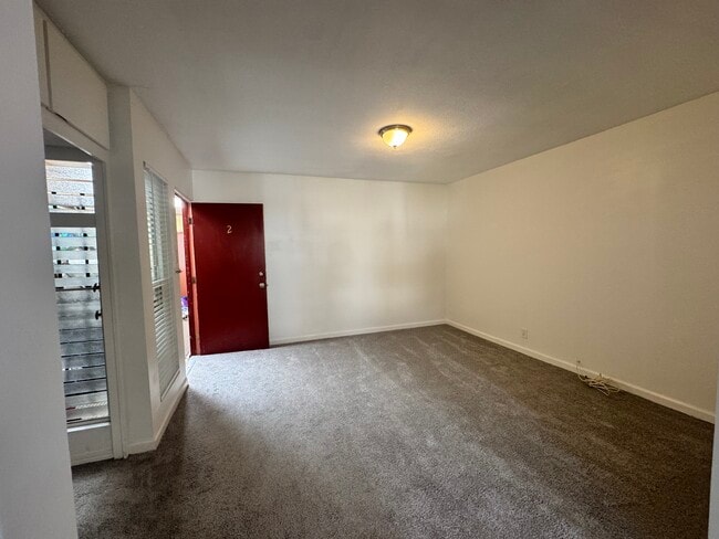 Building Photo - 343 Richmond St Unit 2