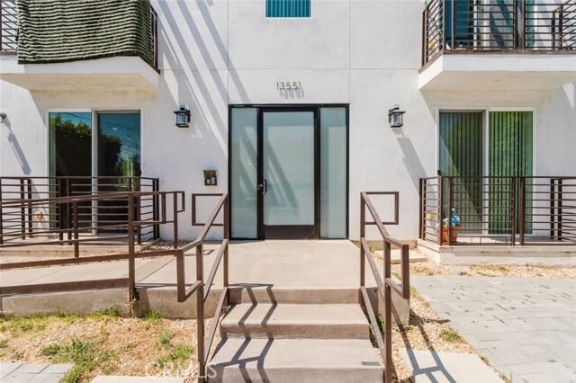 Photo - 13551 Burbank Blvd Unit 1