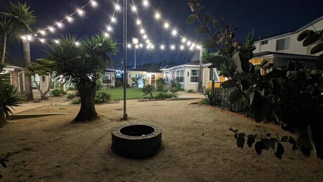 Photo - 4875-4887 Naples St - 4887 (Salmon-6)