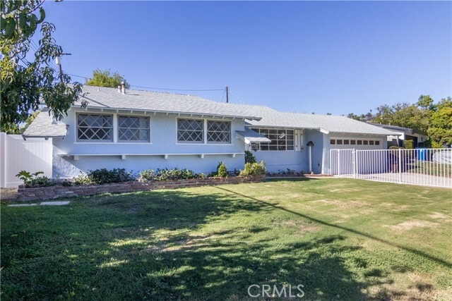 Photo - 11543 Swinton Ave