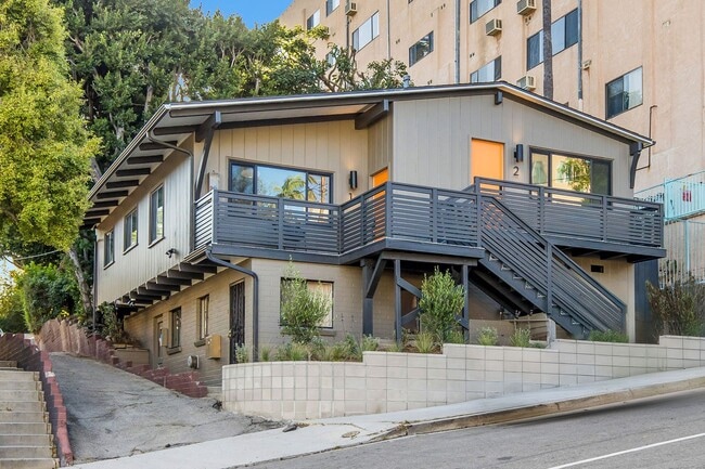 2053-2067 N. Argyle Ave - 2053-2067 N. Argyle Ave Apartments