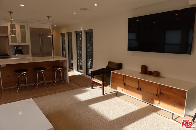 Photo - 729 Raymond Ave