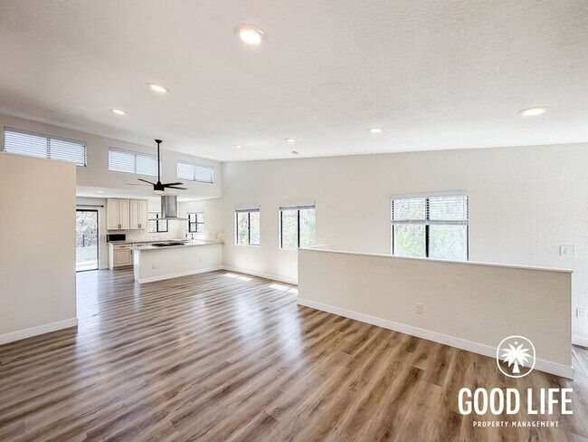 Photo - 3095 Boundary St