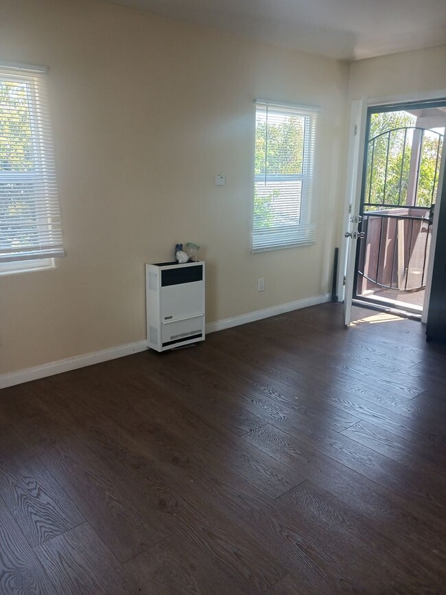 Photo - 149 W 47th Pl Unit 151 1/2