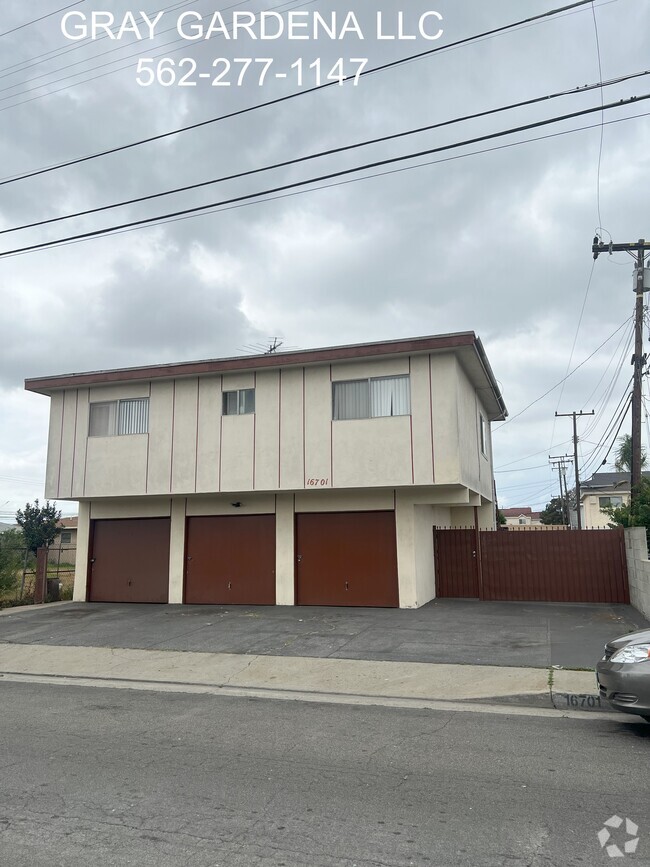 Building Photo - 16701 S Berendo Ave Unit 1 Rental