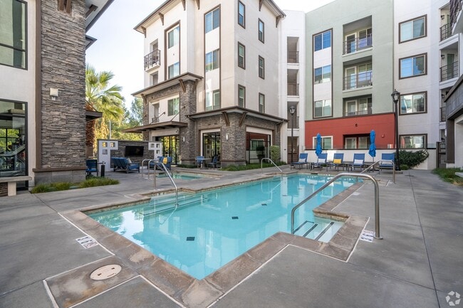 Photo - Metro Gateway Apartment Homes